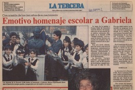 Emotivo homenaje escolar a Gabriela
