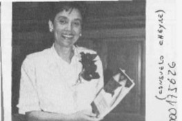 Mujeres -- mujeres  [artículo] Consuelo Cheyre.