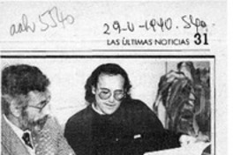 Reinaldo Marchant, escritor en apuros  [artículo].