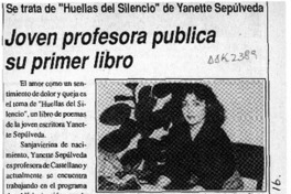 Joven profesora publica su primer libro  [artículo].