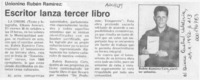 Escritor lanza tercer libro  [artículo] Eliana Azócar.