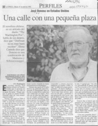 Una Calle con una pequeña plaza  [artículo].