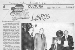 Libros  [artículo] Amparo Pozo.