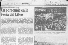 Un personaje en la feria del libro  [artículo] Leticia Vigil.
