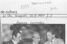 Presentaron libro de autor penquista  [artículo].