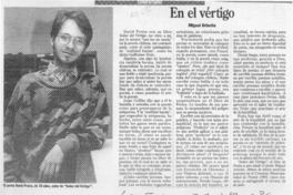 En el vértigo  [artículo] Miguel Arteche.