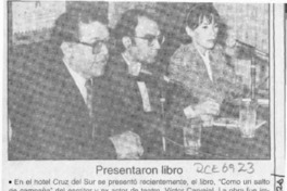 Presentaron libro  [artículo].