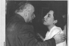 Poetisa Rina Díaz presentó su último libro en Puerto Natales  [artículo] Alfredo Fernández G.