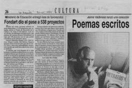 Poemas escritos sobre un cuerpo  [artículo] María Eugenia Meza.