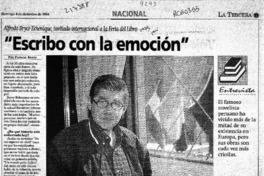 "Escribo con la emoción"  [artículo] Patricia Bravo.