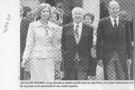 Puros bacanes de las letras en entrega de premio a J. Edwards  [artículo]