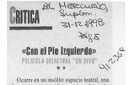 "Con el pie izquierdo"  [artículo] Pedro Labra