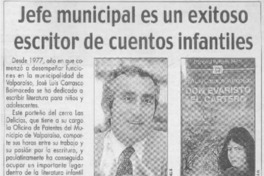 Jefe municipal es un exitoso escritor de cuentos infantiles  [artículo]