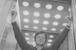 "Soy un pequeño burgués snob"  [artículo] Pedro Labra H.