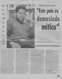 "Este país es demasiado mítico"  [artículo] Francisca Vargas V.