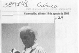 Parra se recupera cerca de Isla Negra  [artículo]