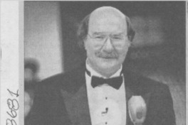 Skármeta deja Alemania para volver a la literatura.