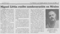 Miguel Littin recibe condecoración en México.
