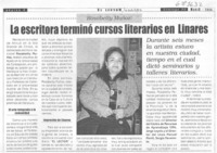 La escritora terminó cursos literarios en Linares.