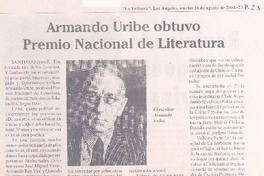 Armando Uribe obtuvo Premio Nacional de Literatura