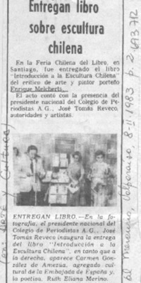 Entregan libro sobre escultura chilena.