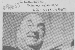 Neruda: "Soy poeta de la paz, del amor".