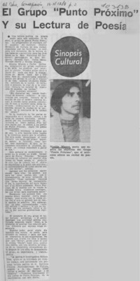 El grupo "Punto próximo" y su lectura de poesía.