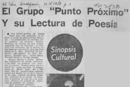 El grupo "Punto próximo" y su lectura de poesía.