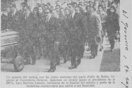 Sentido homenaje a Pablo de Rokha en sus funerales.