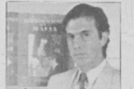 Hijo de policía "suicidado" sacó libro puntudo.