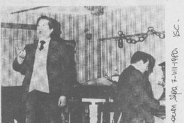 Andrés Rojas Murphy retorna al teatro.