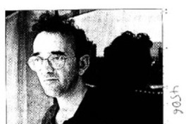 Un Centenar de personas despide a Roberto Bolaño.