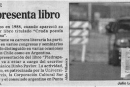Escritor argentino presenta libro.