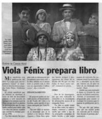 Viola Fènix prepara libro.