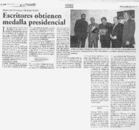 Escritoresobtienen medalla presidencial