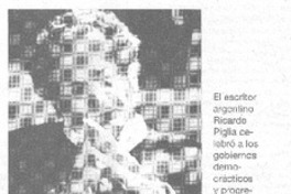 Ricardo Piglia recibió el premio "José Donoso"