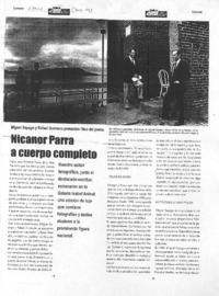 Nicanor Parra a cuerpo completo