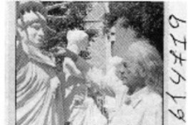 Parra enloquece a españoles con sus "antiguallas"  [artículo]