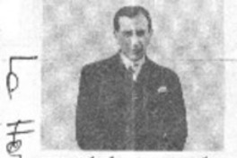 Huidobro vió el mar con sus admiradores.  [artículo]