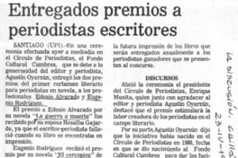 Entregados premios a periodistas escritores.  [artículo]