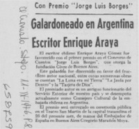 Galardonado en Argentina escritor Enrique Araya.