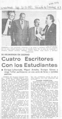 Cuatro escritores con los estudiantes