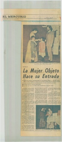 La mujer objeto hace su entrada.