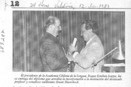 Otro valdiviano es miembro de la Academia de la Lengua.