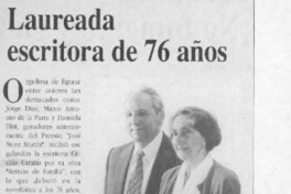Laureada escritora de 76 años  [artículo].