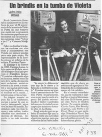 Un brindis en la tumba de Violeta  [artículo] Carolina Jiménez.
