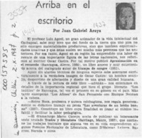 Arriba en el escritorio  [artículo] Juan Gabriel Araya.