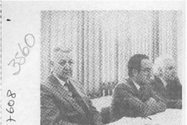 Braulio Arenas presentó libro y dio charla  [artículo].