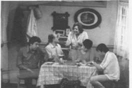 La familia de Marta Mardones  [artículo] Patricia Domínguez.