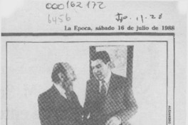 Don Francisco entregó las ganancias de su libro  [artículo].